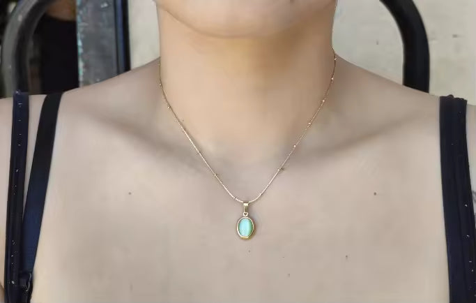 The Vero Pendant Necklace
